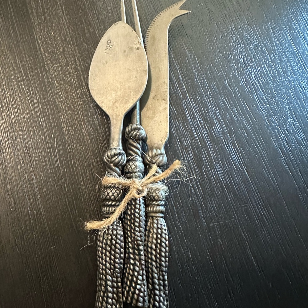 Elegant Silea Silver-plated Cheese Knife Set